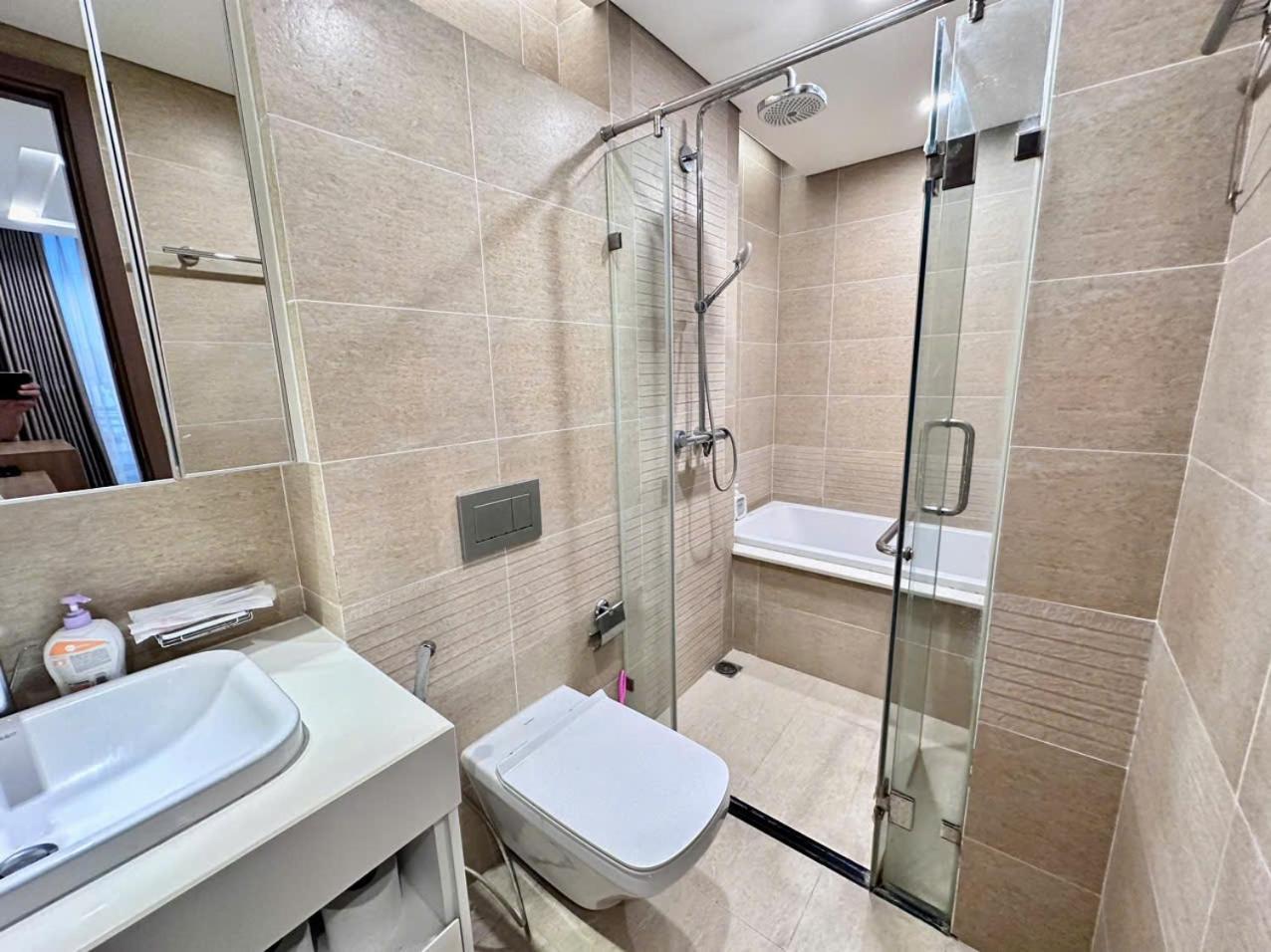 Luxury Apartment In Vinhomes Metropolis Hanoi Exterior photo